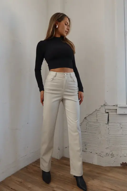 Tayler Mockneck Longsleeve
